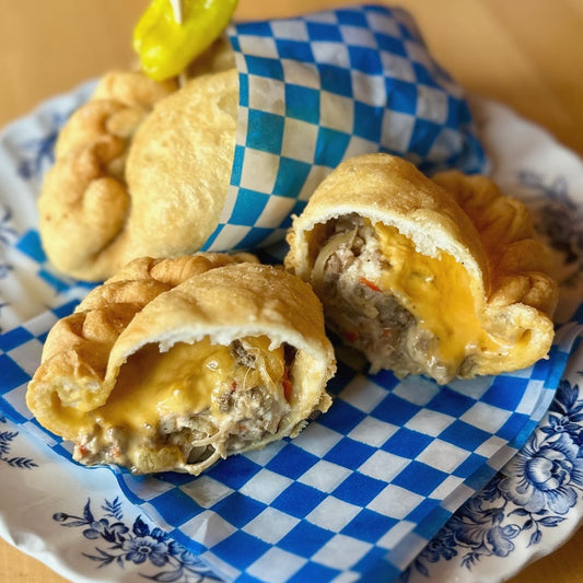 🥊 New Panzerotti at Knuckles! - "It's like a pizza pocket!"